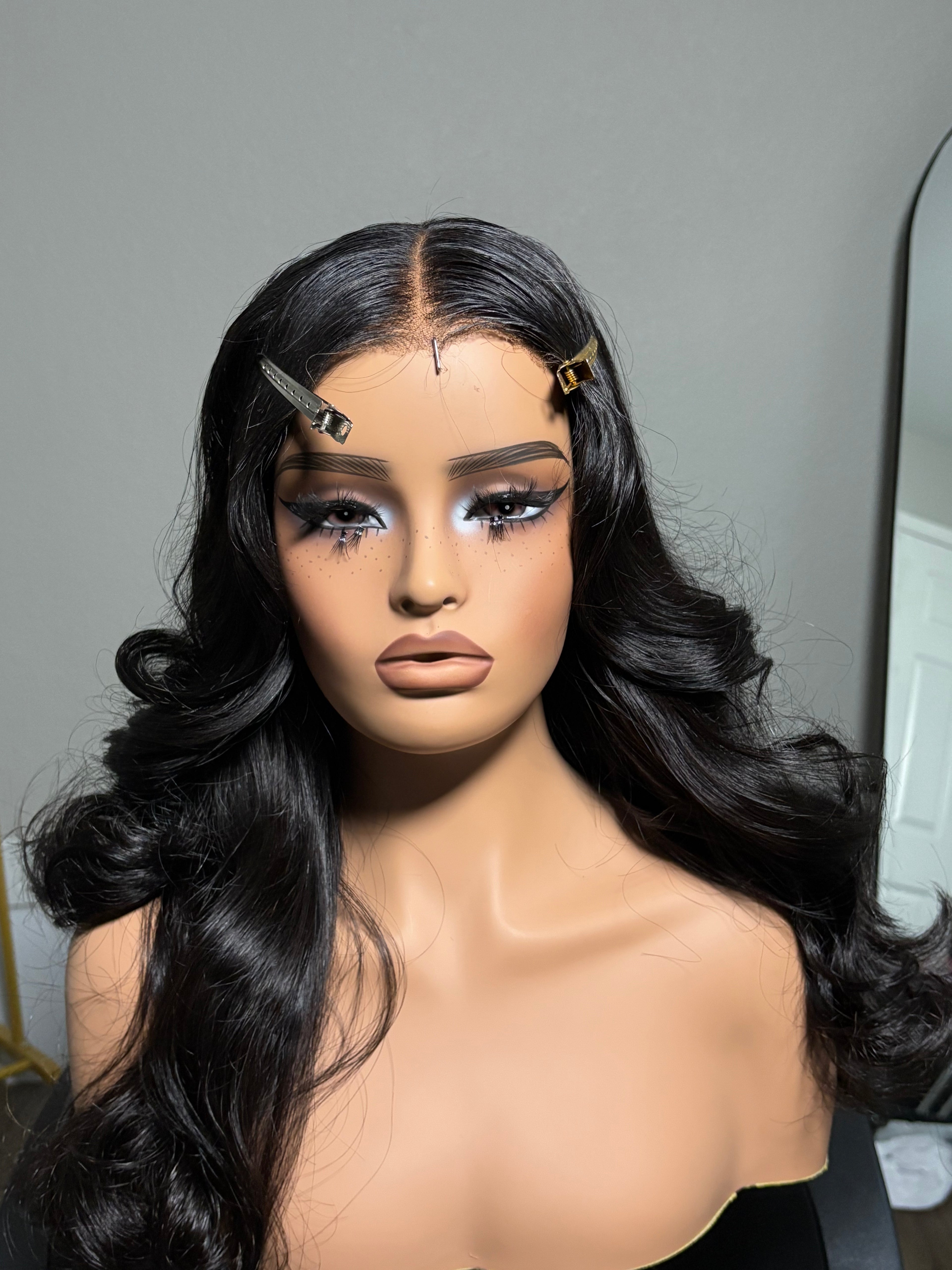 ✨ Bleached knots, Layers & Curls/Crimps/Flatiron Add-On